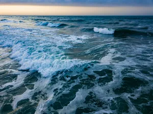 waves of water jigsaw puzzle
