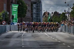 Exciting cycling race in Copenhagen, Denmark, showcasing vibrant city life and competitive spirit. jigsaw puzzle
