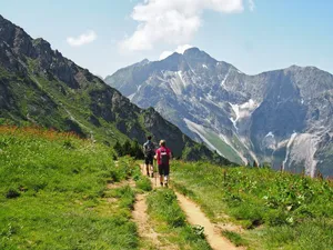 hike jigsaw puzzle