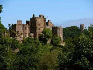 dunster castle jigsaw puzzle