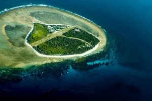 an island in the middle of the ocean jigsaw puzzle