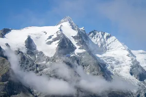 Majestic snow-capped mountains in Tirol, Austria, showcasing alpine beauty. jigsaw puzzle