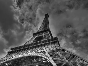 eiffel tower jigsaw puzzle