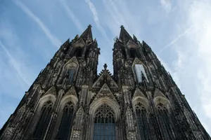 a very tall cathedral with a sky background jigsaw puzzle