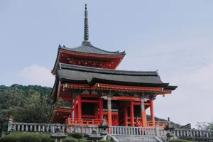 Explore the exquisite architecture of the Kiyomizu-dera Temple in Kyoto, Japan, captured in vibrant daylight. jigsaw puzzle
