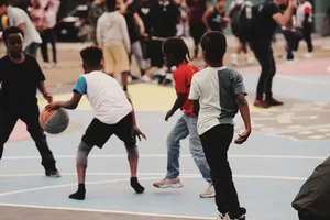 children playing street basketball jigsaw puzzle